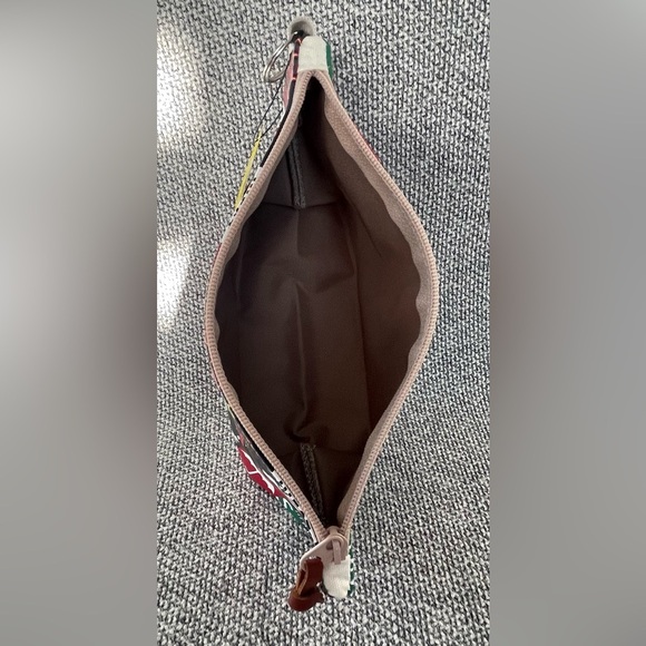 CHALOU Seattle Themed Cosmetic Bag - Black and Red - Picture 10 of 16